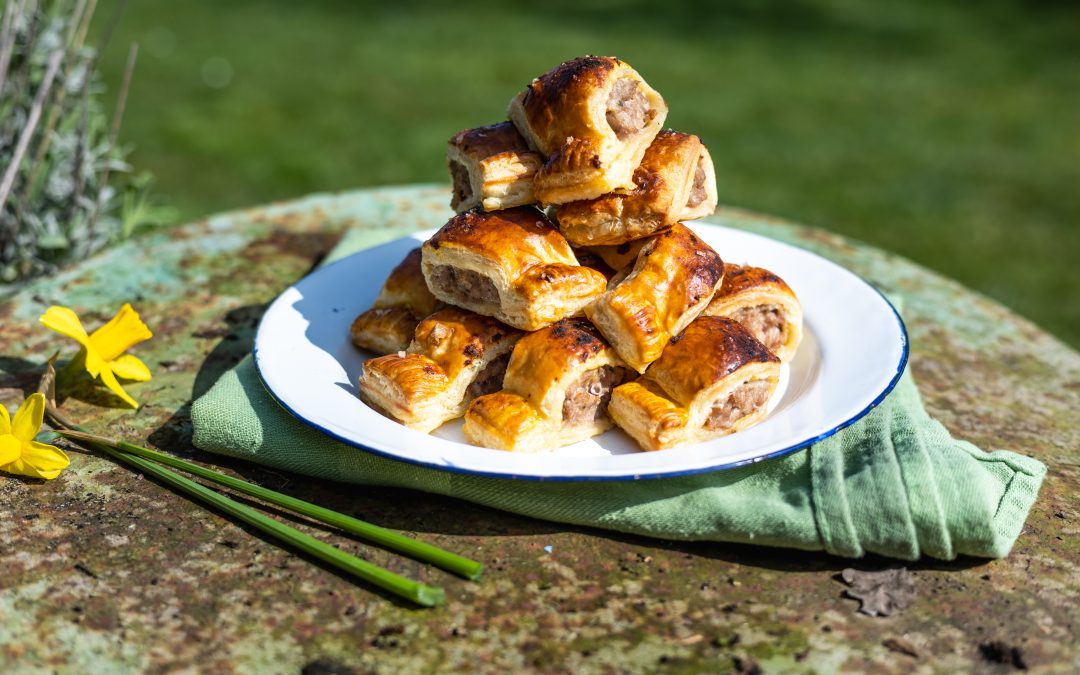 Mini Sausage Rolls with Puff Pastry
